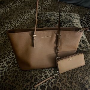 Michael Kors Tpte bag and wallet